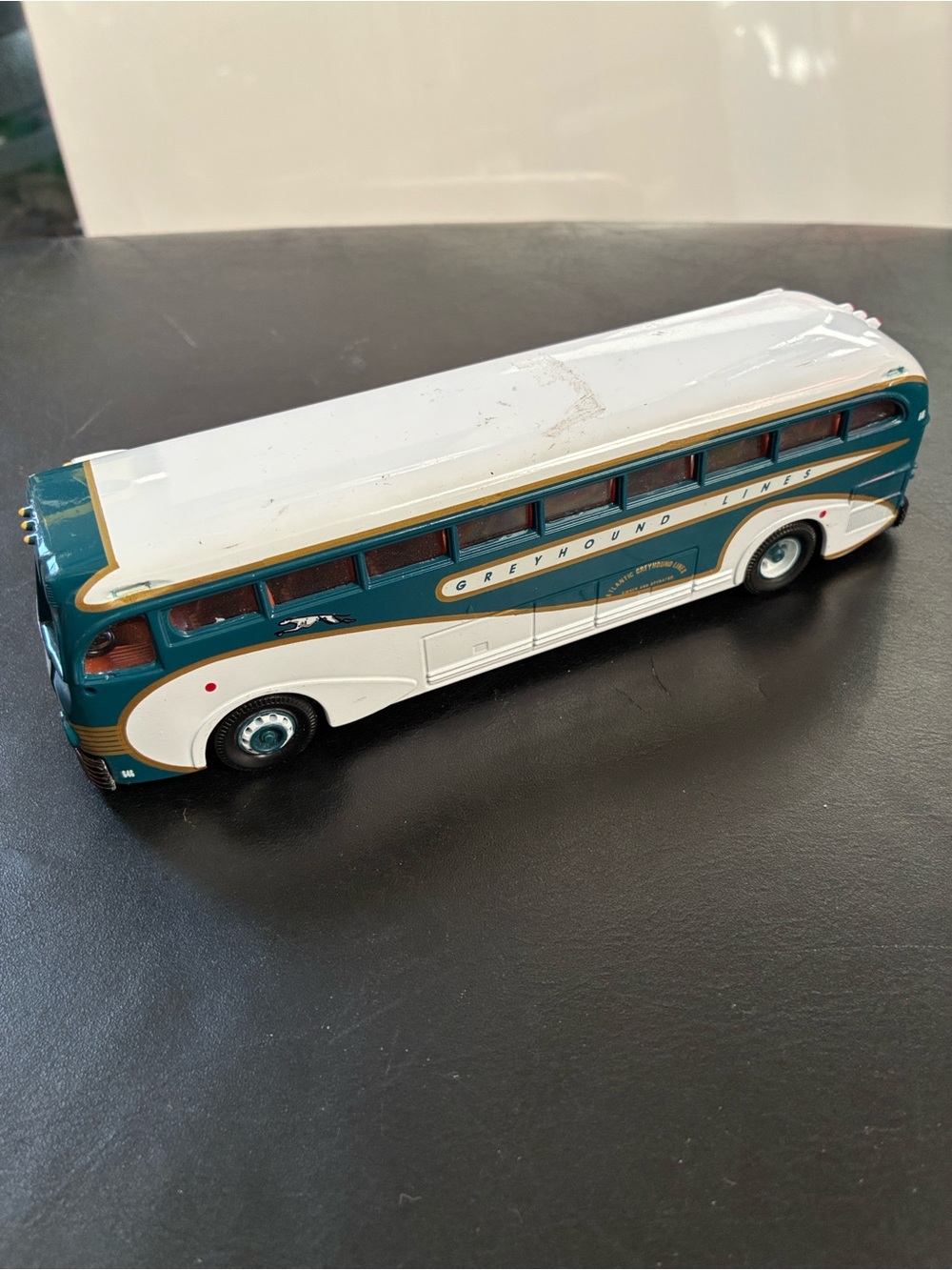 Greyhound Lines Classic Die-Cast Toy Bus - Teal and White Corgi